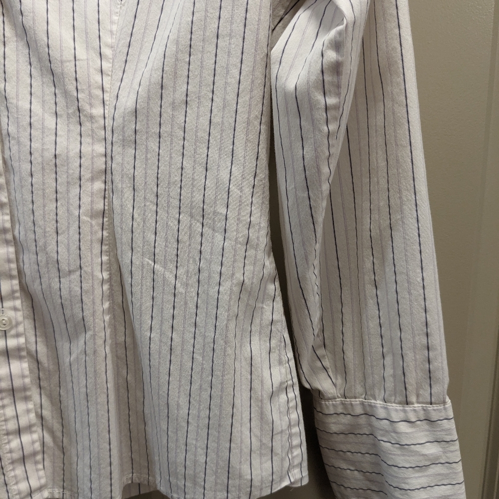 New York & Company City Stretch Shirt- size large - Picture 8 of 17
